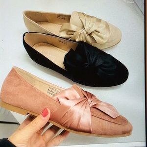 Boutique: Bella Marie Mauve suede knot mules